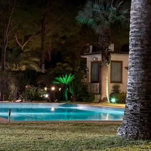 Laura - Antico Borgo Di Sicilia Hotel